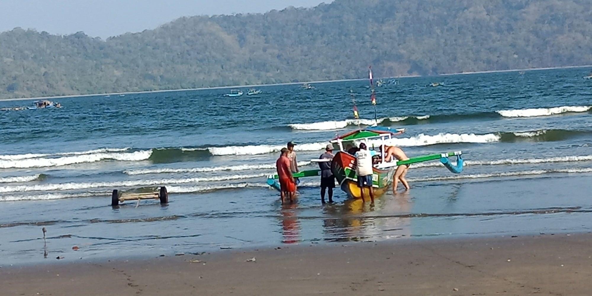 Gandrung City Hostel Banyuwangi  Dış mekan fotoğraf