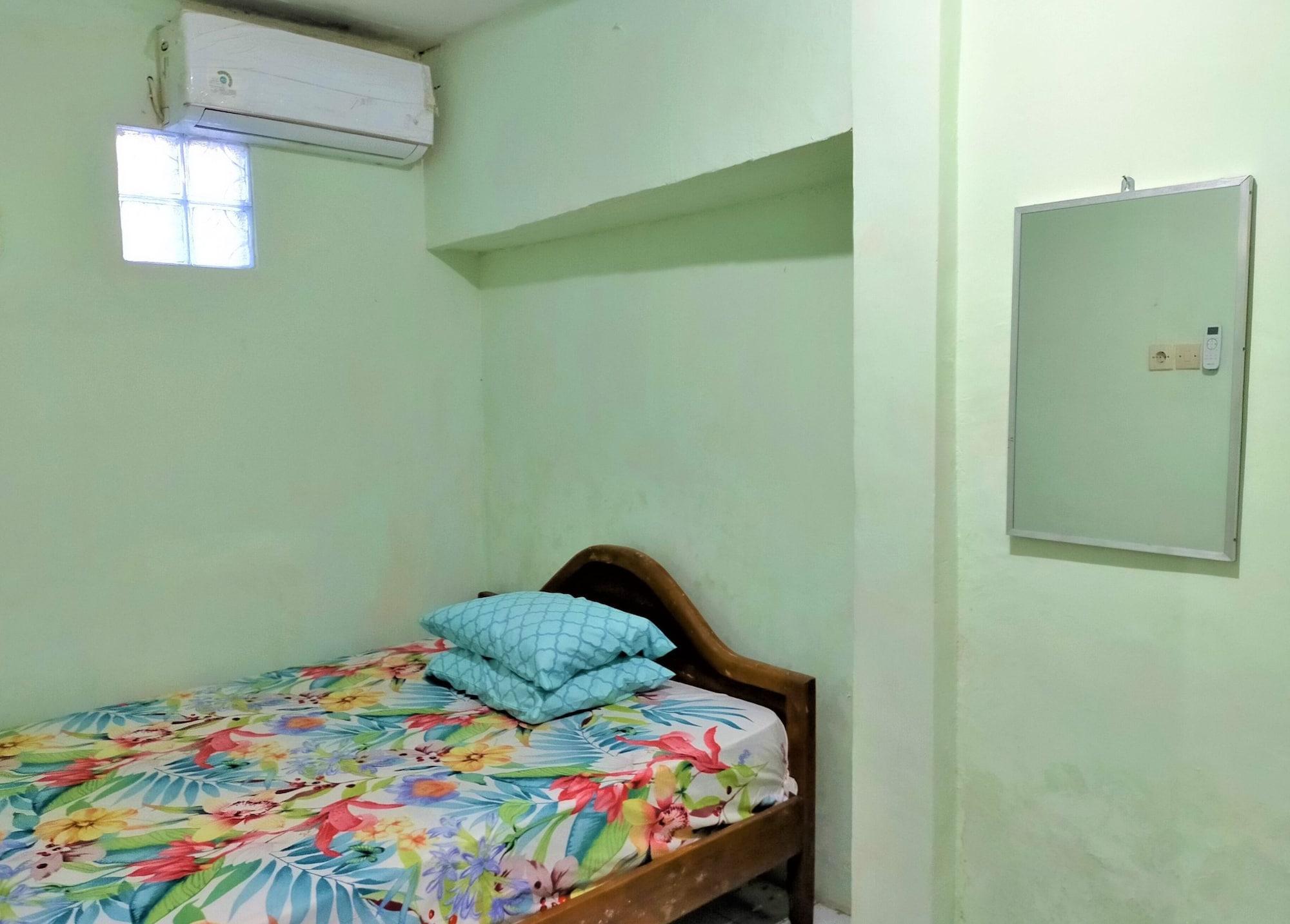 Gandrung City Hostel Banyuwangi  Dış mekan fotoğraf