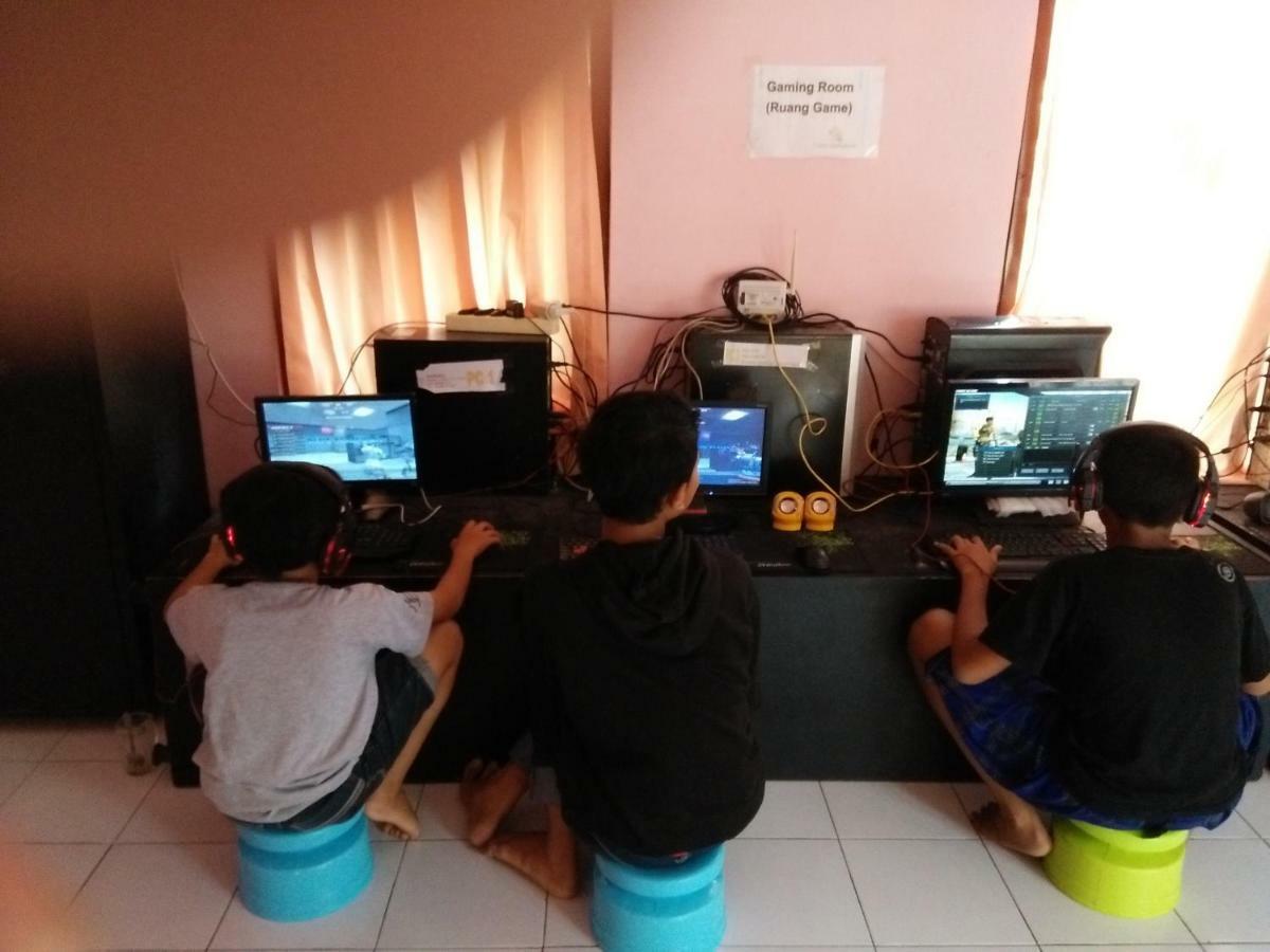 Gandrung City Hostel Banyuwangi  Dış mekan fotoğraf